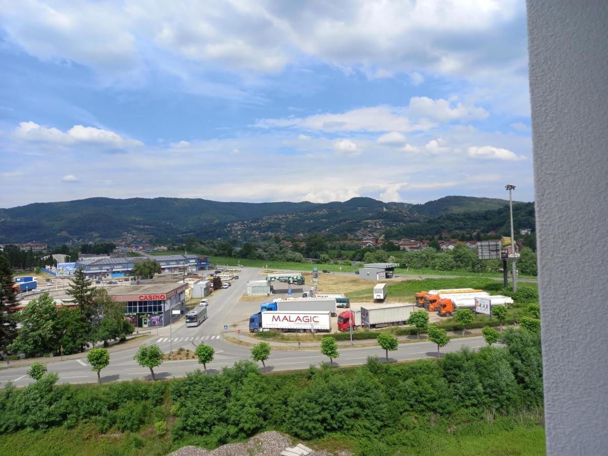 Apartman Tami Добой Экстерьер фото